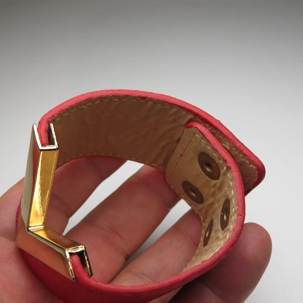 V Leather Bracelet Red